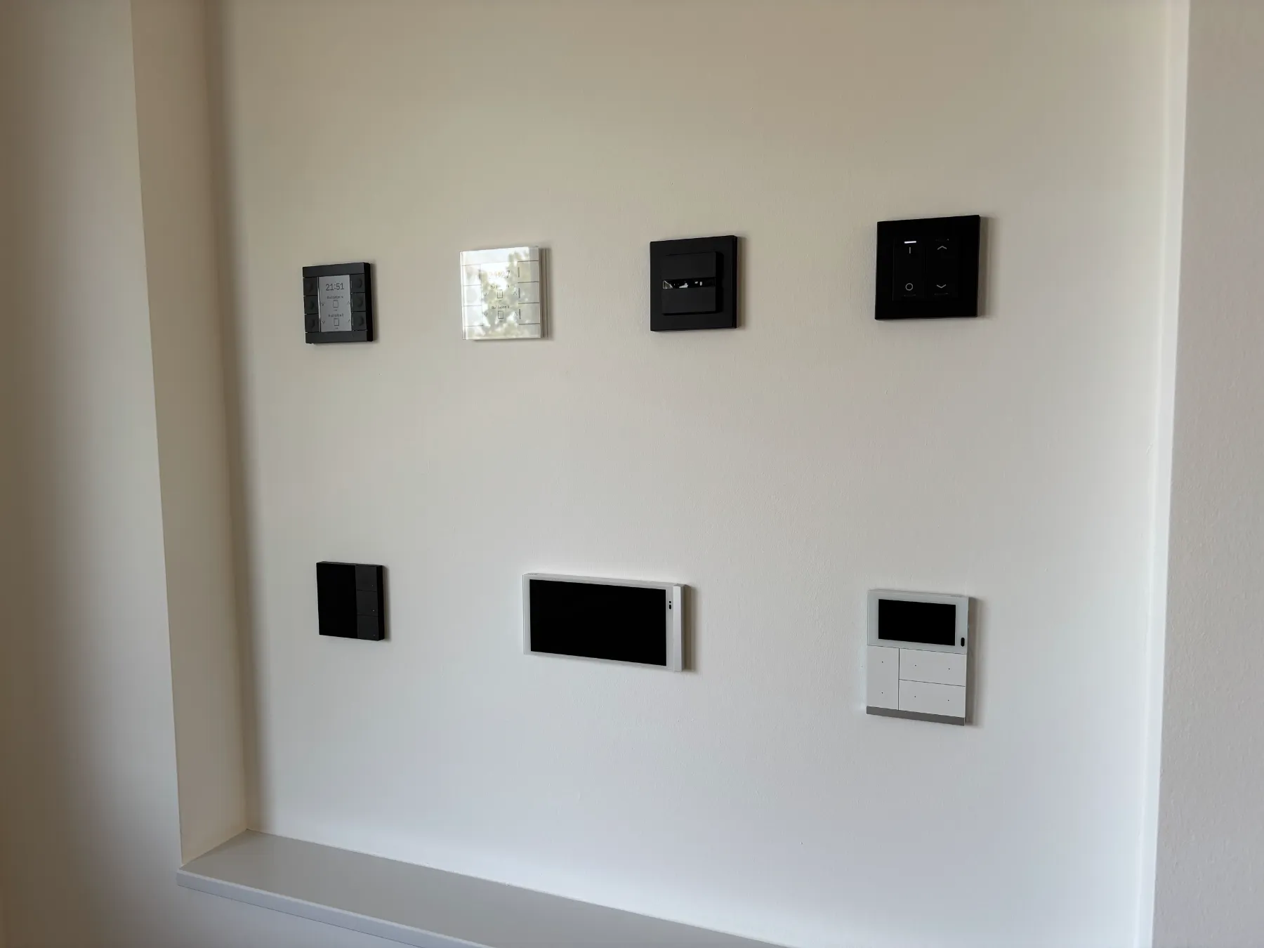 Nische mit GVS, MDT und Displays
